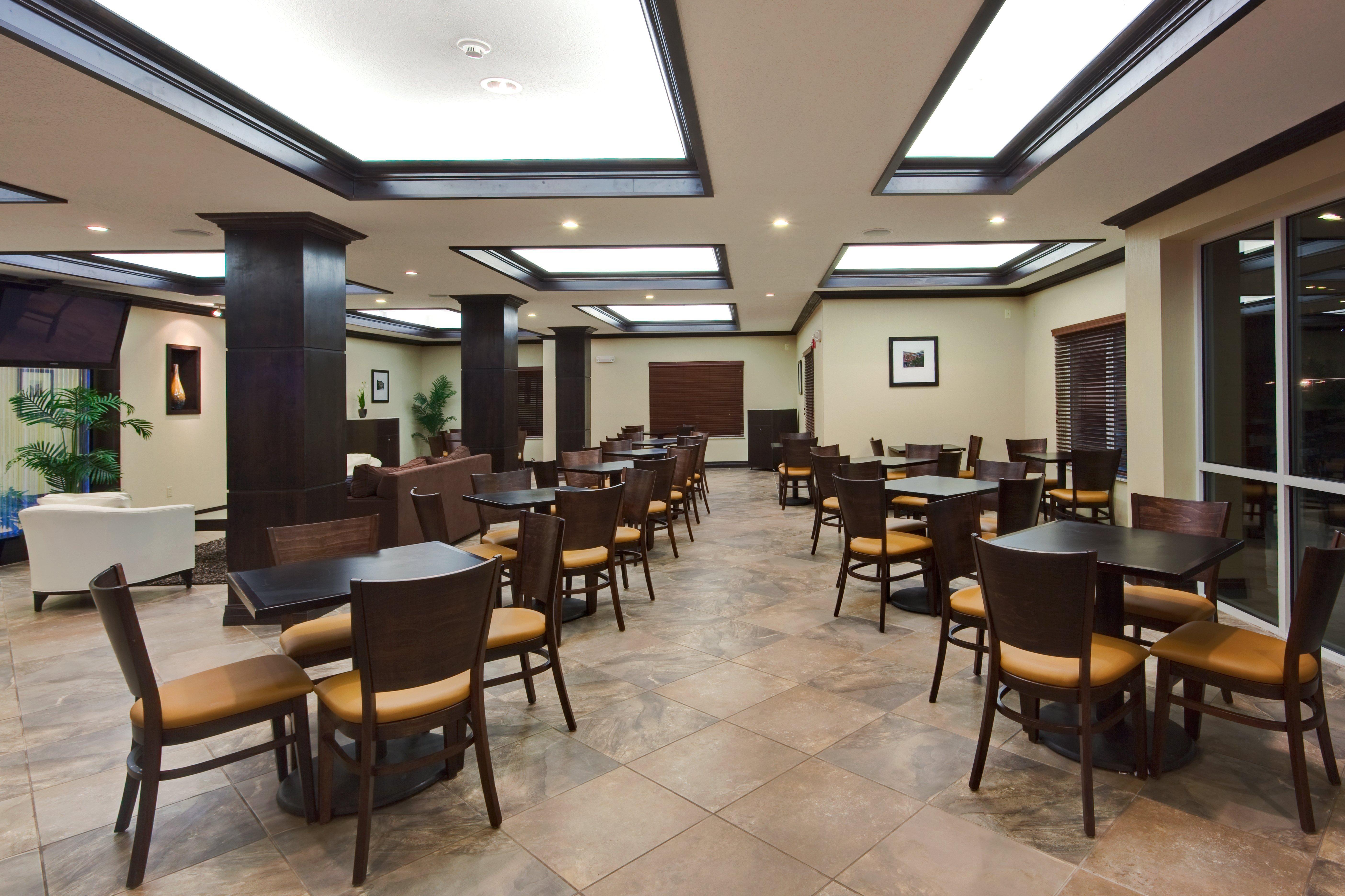 Holiday Inn Express Hotel & Suites Albuquerque Airport By Ihg Exterior foto